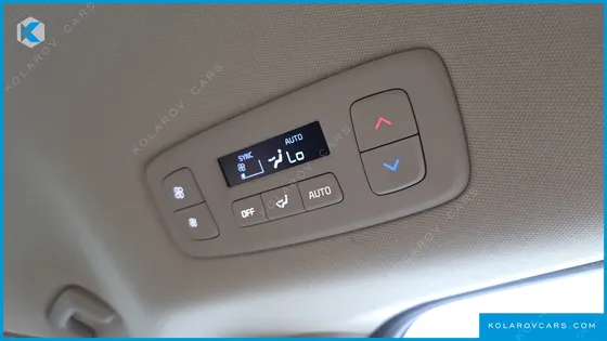 KIA CARNIVAL GASOLINE 9-SEATER NOBLESSE