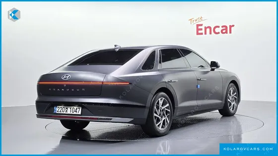 HYUNDAI GRANDEUR PREMIUM
