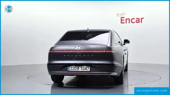 HYUNDAI GRANDEUR PREMIUM