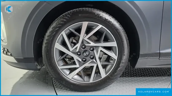 HYUNDAI GRANDEUR PREMIUM
