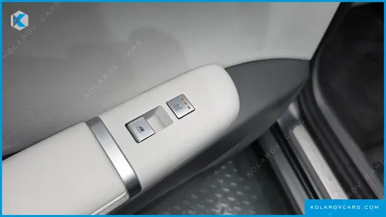 HYUNDAI GRANDEUR PREMIUM