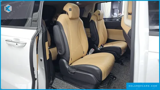 KIA CARNIVAL 9-SEATER SIGNATURE
