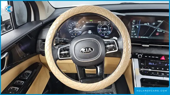 KIA CARNIVAL 9-SEATER SIGNATURE