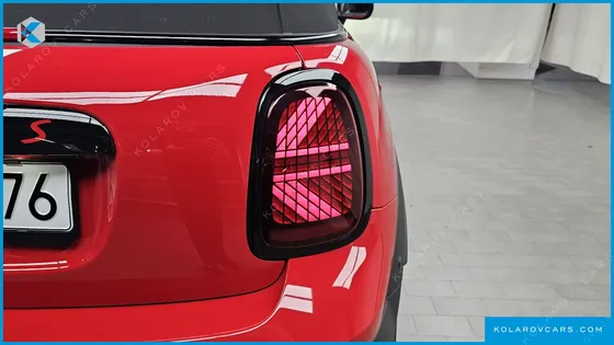 MINI COOPER CONVERTIBLE FAVOURED