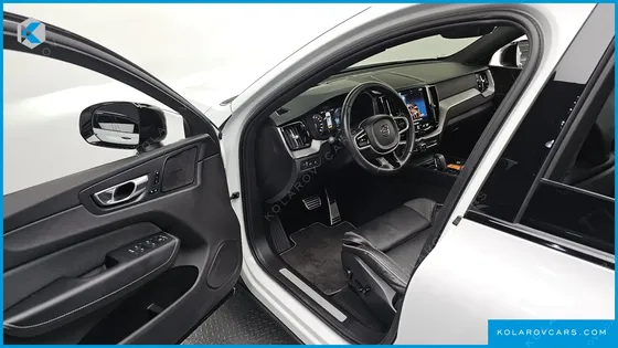 VOLVO XC60 T8 R-DESIGN