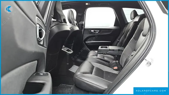 VOLVO XC60 T8 R-DESIGN
