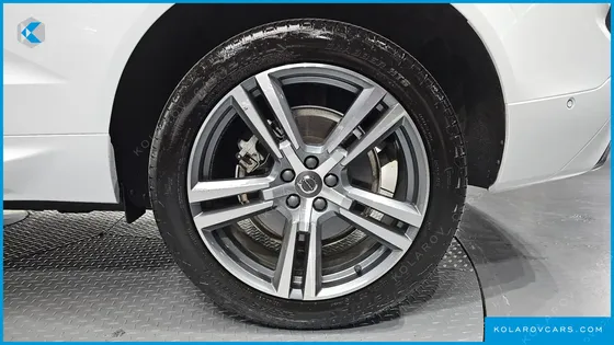 VOLVO XC60 T8 R-DESIGN