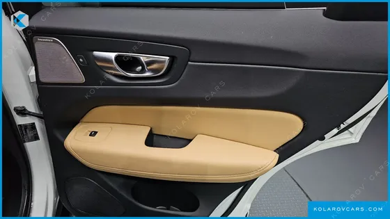 VOLVO XC60 B6 ULTIMATE BRIGHT