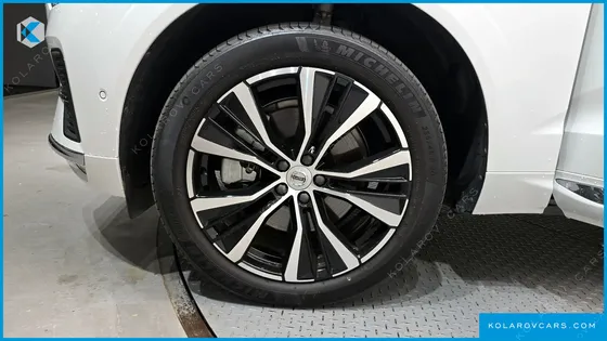 VOLVO XC60 B6 ULTIMATE BRIGHT