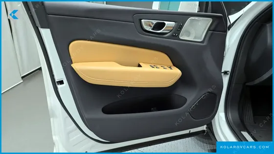 VOLVO XC60 B6 ULTIMATE BRIGHT