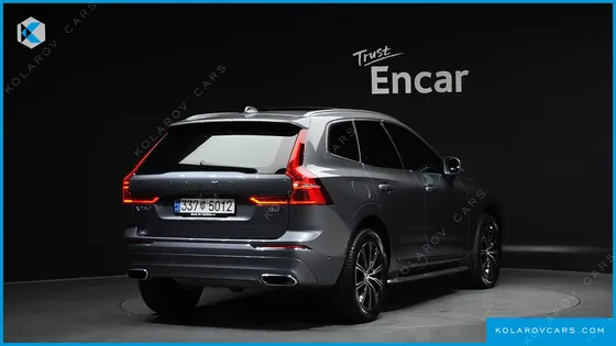 VOLVO XC60 B5 INSCRIPTION