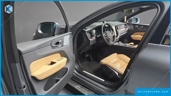 VOLVO XC60 B5 INSCRIPTION