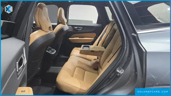 VOLVO XC60 B5 INSCRIPTION