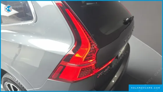 VOLVO XC60 B5 INSCRIPTION