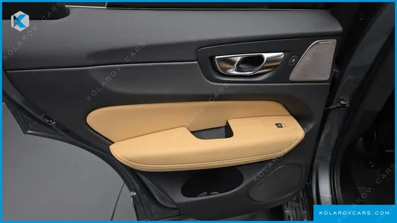 VOLVO XC60 B5 INSCRIPTION