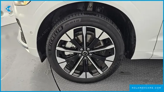 VOLVO XC60 B5 ULTRA BRIGHT AIR SUS