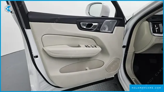 VOLVO XC60 B5 ULTRA BRIGHT AIR SUS