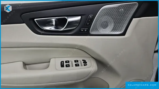 VOLVO XC60 B5 ULTRA BRIGHT AIR SUS