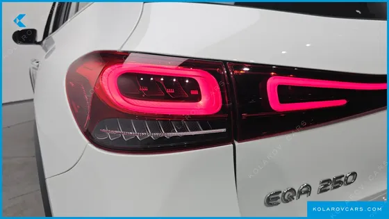 MERCEDES EQA EQA250 AMG LINE