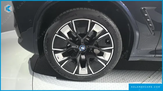 BMW IX3 M SPORTS