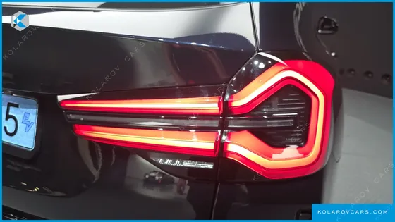 BMW IX3 M SPORTS