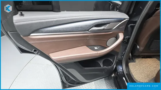 BMW IX3 M SPORTS