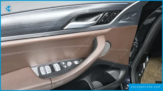 BMW IX3 M SPORTS