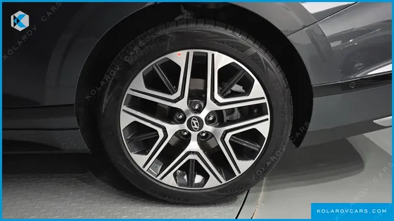 HYUNDAI GRANDEUR 2,5 GASOLINE 2WD