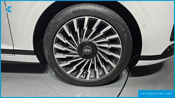 HYUNDAI GRANDEUR 2,5 GASOLINE 2WD