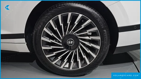 HYUNDAI GRANDEUR 2,5 GASOLINE 2WD