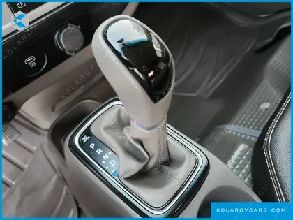 HYUNDAI PORTER II DOUBLE CABIN LPG