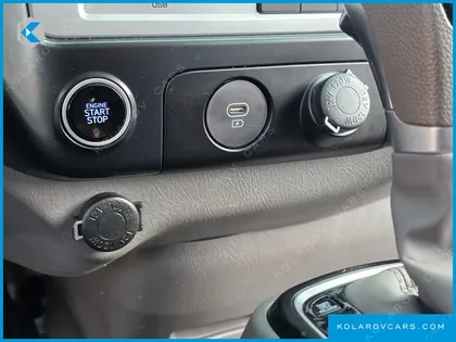HYUNDAI PORTER II SUPER CABIN LPG