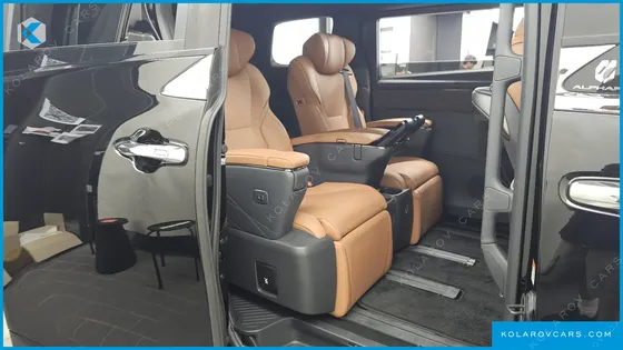 TOYOTA ALPHARD 2.5 HEV EXECUTIVE AWD