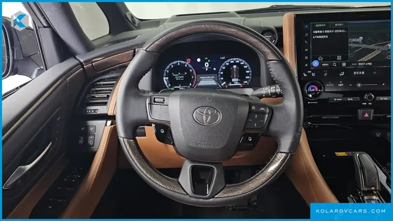 TOYOTA ALPHARD 2.5 HEV EXECUTIVE AWD