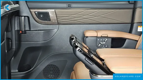 TOYOTA ALPHARD 2.5 HEV EXECUTIVE AWD