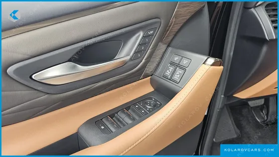 TOYOTA ALPHARD 2.5 HEV EXECUTIVE AWD