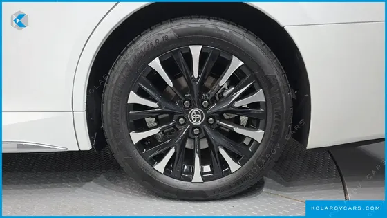TOYOTA ALPHARD 2.5 HEV EXECUTIVE AWD