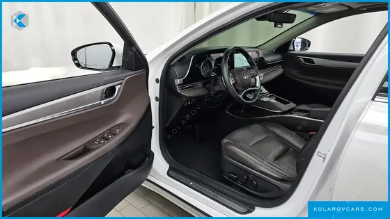 HYUNDAI GRANDEUR 3.0 LPI RENT CAR
