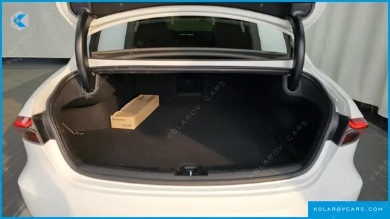 HYUNDAI GRANDEUR 3.0 LPI RENT CAR