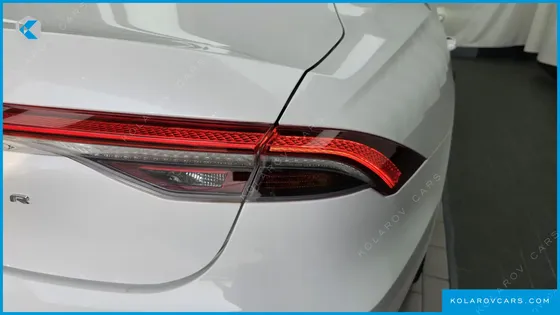 HYUNDAI GRANDEUR 3.0 LPI RENT CAR