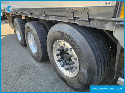 HYUNDAI EXCEED 10X4