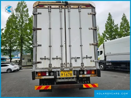 HYUNDAI TRAGO TRAGO 6X4