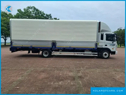 HYUNDAI MEGA TRUCK GOLD