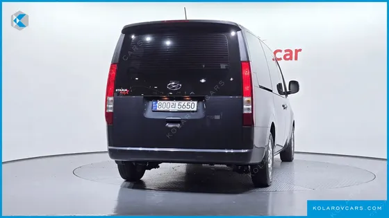 HYUNDAI STARIA CARGO 5-SEATER
