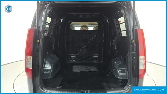 HYUNDAI STARIA CARGO 5-SEATER