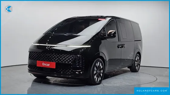 HYUNDAI STARIA 4WD LOUNGE 9-SEATER