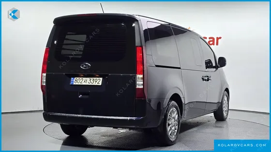HYUNDAI STARIA CARGO 5-SEATER