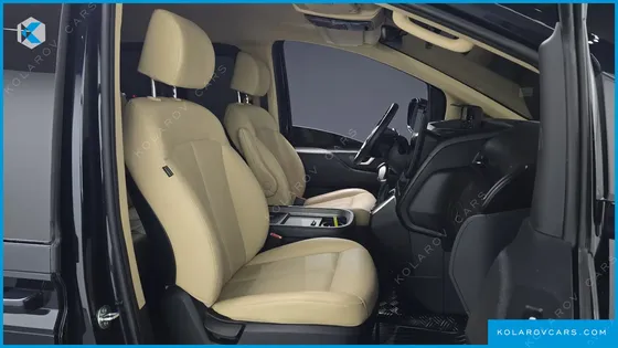 HYUNDAI STARIA CARGO 5-SEATER