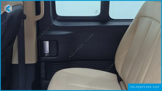 HYUNDAI STARIA CARGO 5-SEATER