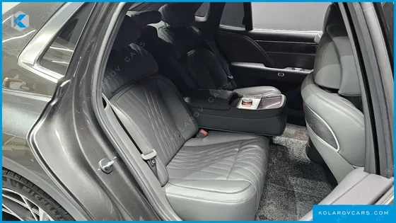 GENESIS G90 GASOLINE 3.5 TURBO 2WD